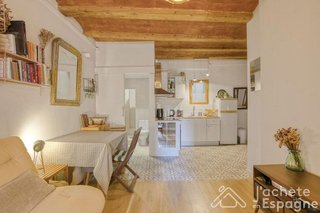 Piso en venta en El Raval en Barcelona