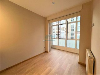 Piso en venta en Posío en Ourense