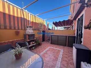 Casa adosada en venta en Montequinto en Dos Hermanas