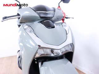 HONDA SCOOPY 125I SH D CONFORT TOPBOX
