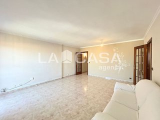 Piso en venta en Artigas - Llefià en Badalona