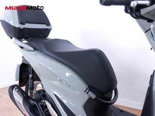 HONDA SCOOPY 125I SH D CONFORT TOPBOX