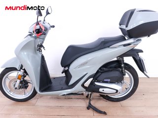 HONDA SCOOPY 125I SH D CONFORT TOPBOX
