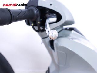 HONDA SCOOPY 125I SH D CONFORT TOPBOX