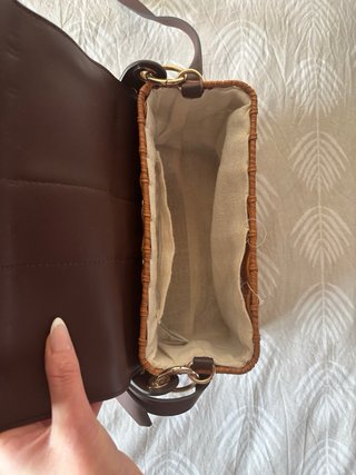 Bolso de mimbre y piel marrón