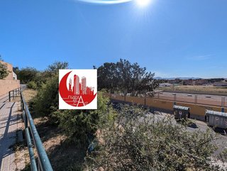 Terreno en venta en Barrio de Peral en Cartagena