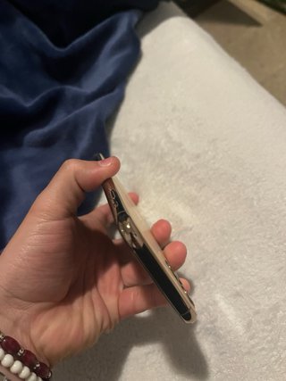 iPhone 11 Pro Dorado - Detalle Pantalla