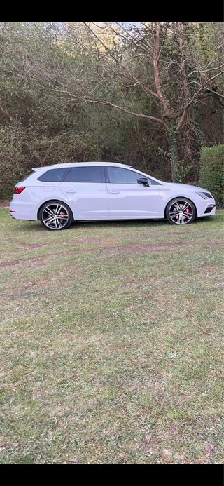 SEAT Leon Cupra 300