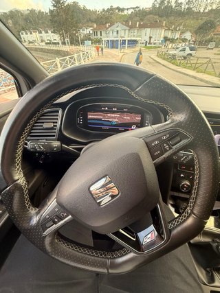 SEAT Leon Cupra 300