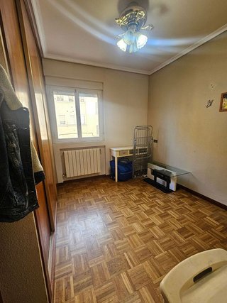 Piso en venta en Universidad - Los Lirios en Logroño