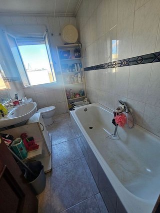 Piso en venta en Universidad - Los Lirios en Logroño