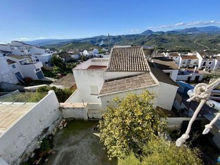 Casa en venta en Olvera
