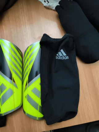Espinilleras de fútbol Adidas