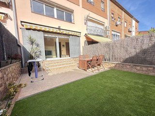 Casa adosada en venta en Bufalà en Badalona