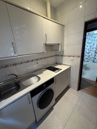 Piso en venta en Pradolongo en Madrid