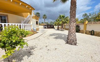 Chalet en venta en Catral