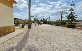 Chalet en venta en Catral