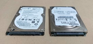 2 Hard disk Sata 2.5 - 500 e 320 GB