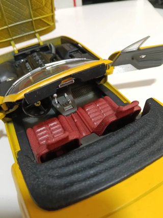 Ferrari 365 GTS 1/18