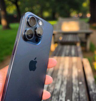 iPhone 15 Pro Impecable Plata