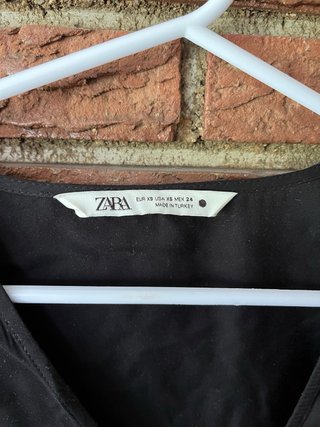 Blusa Zara Negra Manga Larga