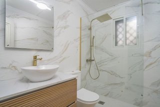 Piso en venta en Los Naranjos - Las Brisas en Marbella