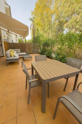 Piso en venta en Los Naranjos - Las Brisas en Marbella