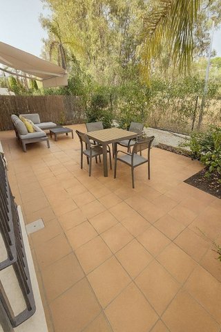 Piso en venta en Los Naranjos - Las Brisas en Marbella