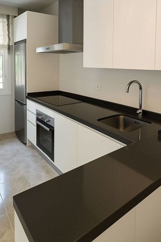 Piso en venta en Los Naranjos - Las Brisas en Marbella