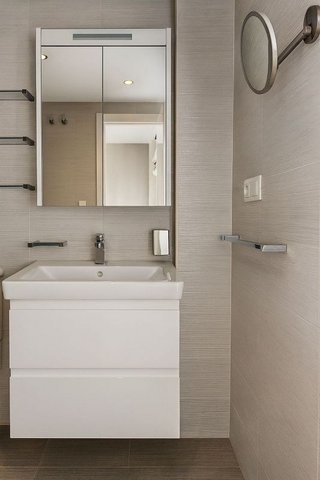 Piso en venta en Los Naranjos - Las Brisas en Marbella