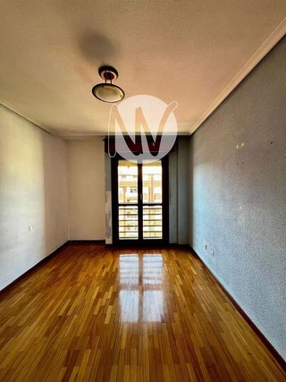 Piso en venta en Cascajos - Piqueras en Logroño