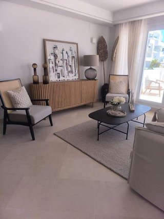 Piso en venta en Los Naranjos - Las Brisas en Marbella