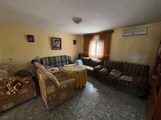 Casa adosada en venta en Mengíbar