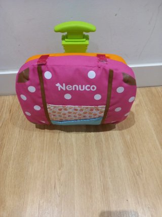 Muñeco Nenuco con maletín de juguetes
