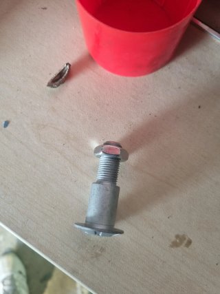 Tornillo lateral Benelli TRK 502X