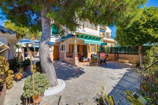 Chalet en venta en Nueva Torrevieja - Aguas Nuevas en Torrevieja