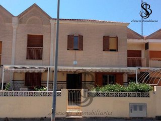 Casa adosada en venta en Centro en Santa Pola