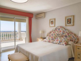 Chalet en venta en Peña de las Águilas en Elche