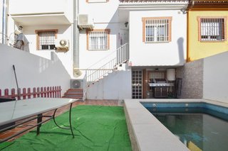 Casa adosada en venta en Cúllar Vega