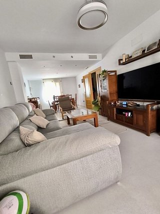 Casa adosada en venta en Benacazón