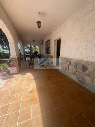 Chalet en venta en Albatera