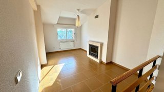 Casa pareada en venta en Zona Polideportivo Colonia en Moralzarzal