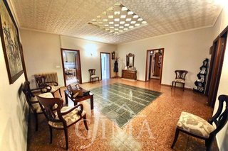 Chalet en venta en Tomelloso