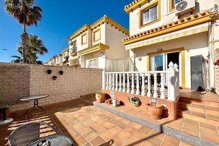 Casa pareada en venta en Torrelamata - La Mata en Torrevieja