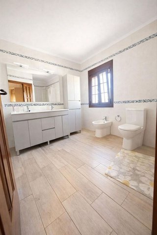 Chalet en venta en San Enrique-Guadiaro-Pueblo Nuevo en San Roque