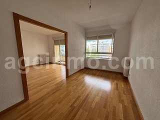 Piso en alquiler en Huerta del Rey en Valladolid