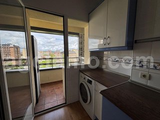 Piso en alquiler en Huerta del Rey en Valladolid