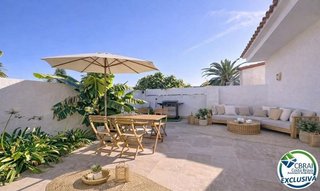 Chalet en venta en Empuriabrava en Castelló d´Empúries