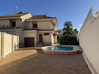 Casa pareada en venta en Canet d´En Berenguer