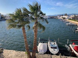 Piso en venta en Empuriabrava en Castelló d´Empúries